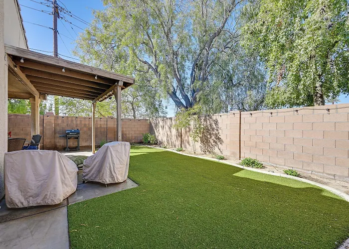 Renovated W/ Community Pool! Yuma